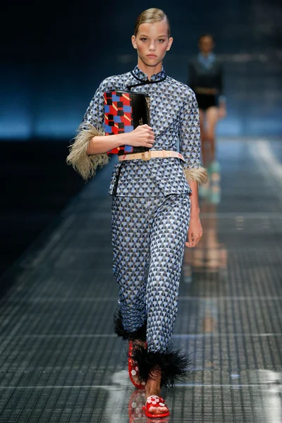 Look 6